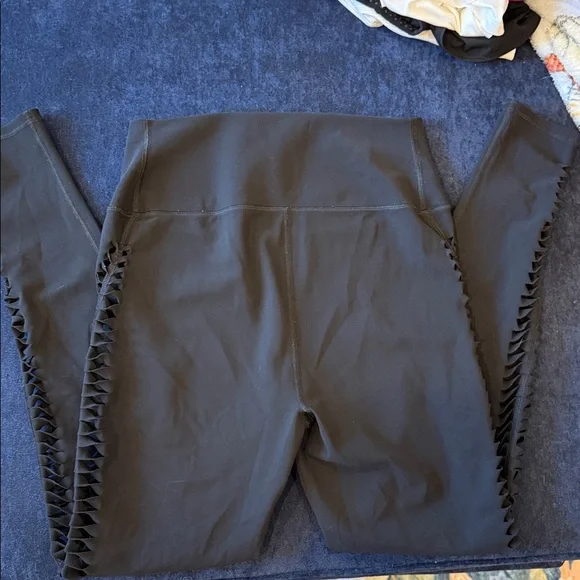 Alo Reform Leggings - Picture 5 of 6